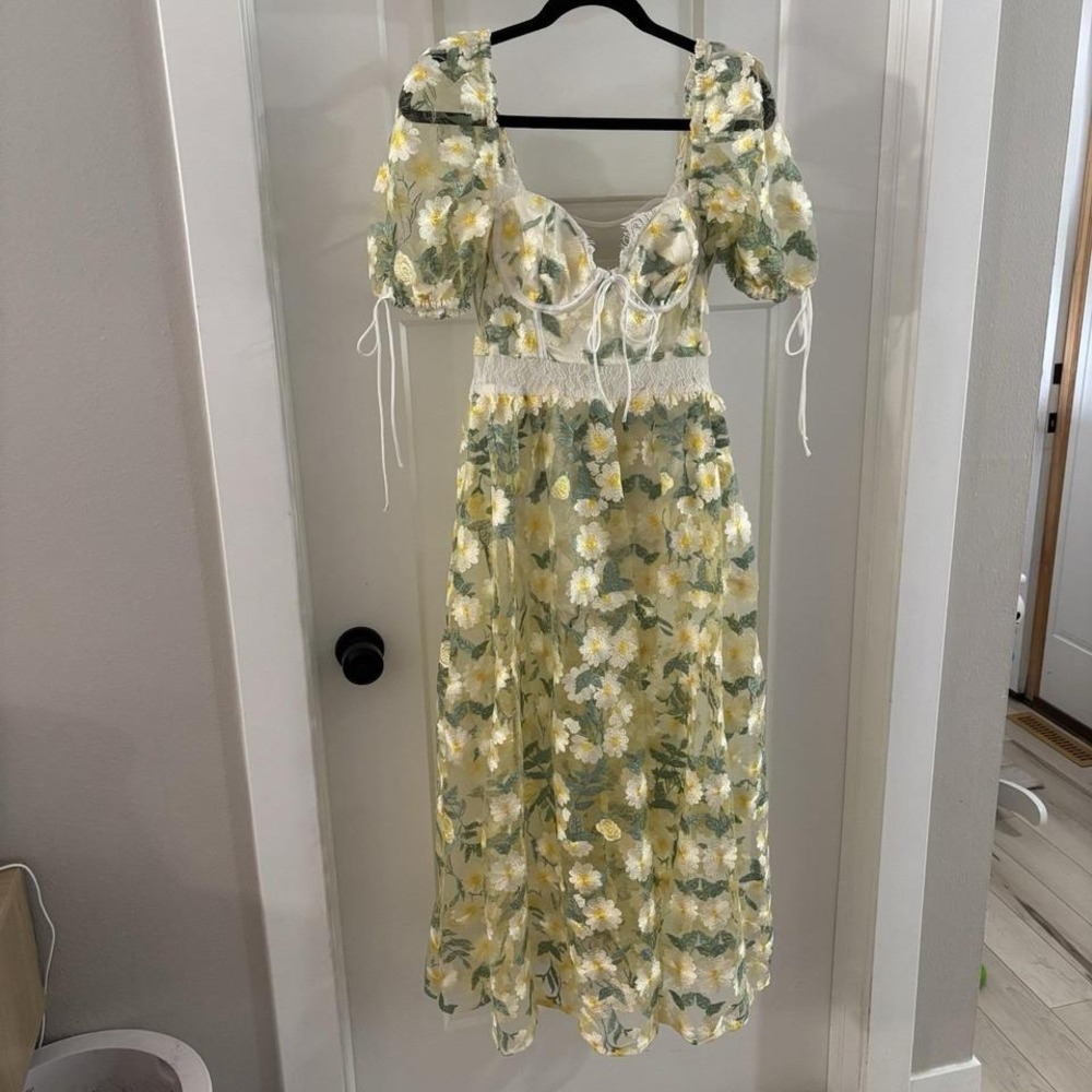 Floral Puff Sleeve Midi Dress in Yellow and Green